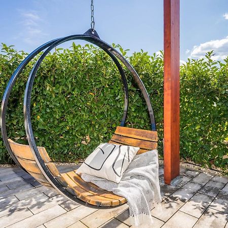 Villa Olea With Heated Pool And Jacuzzi Sukošan 外观 照片