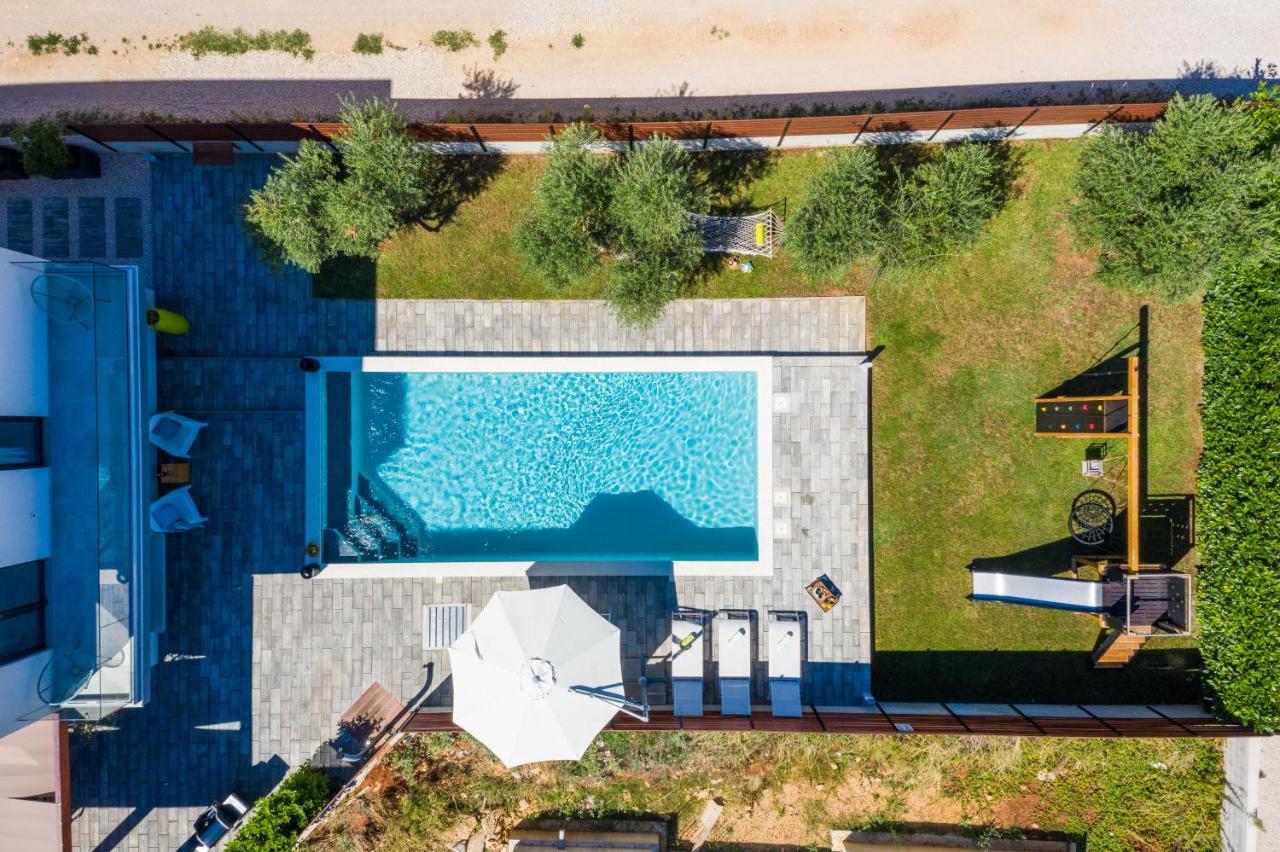 Villa Olea With Heated Pool And Jacuzzi Sukošan 外观 照片
