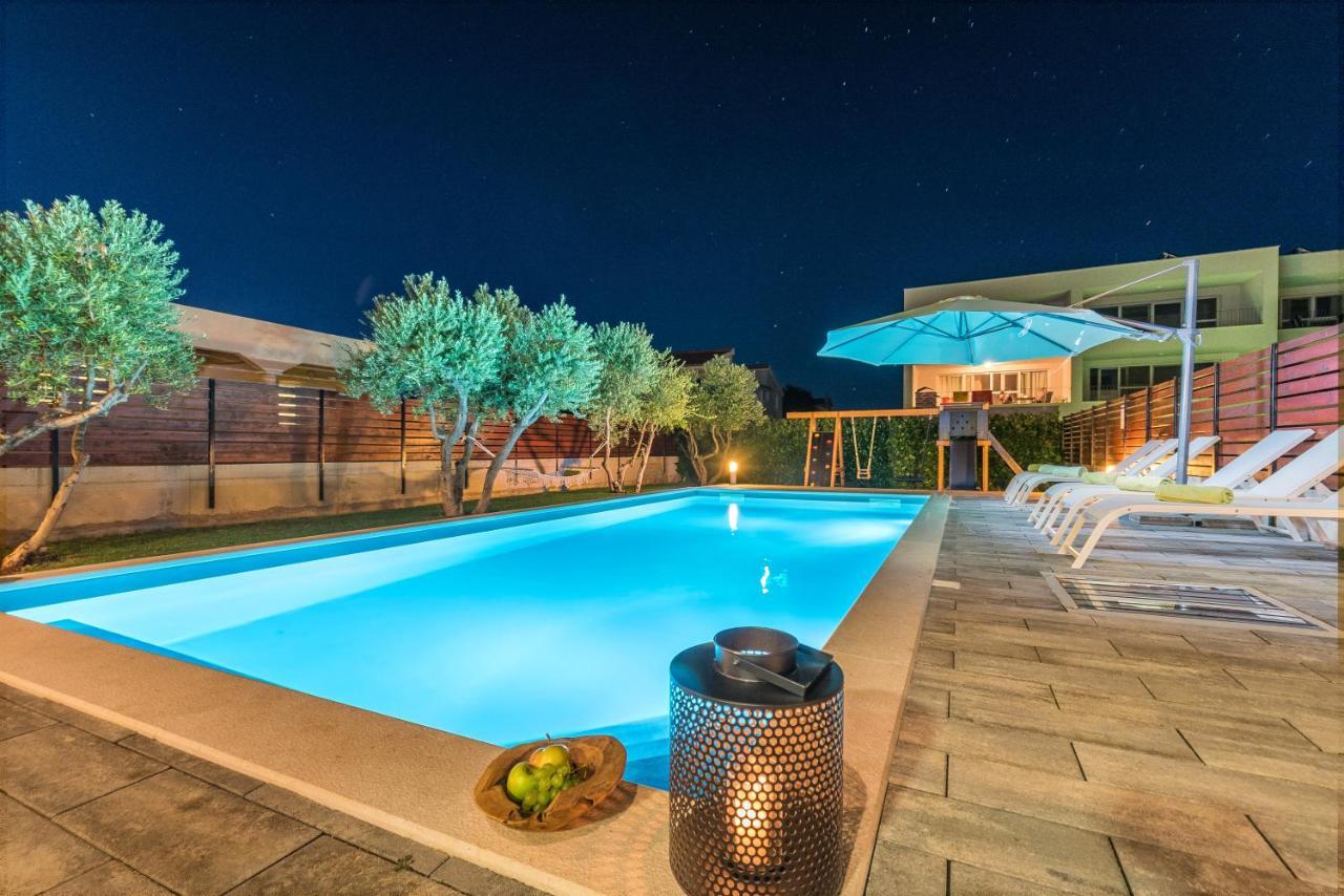 Villa Olea With Heated Pool And Jacuzzi Sukošan 外观 照片