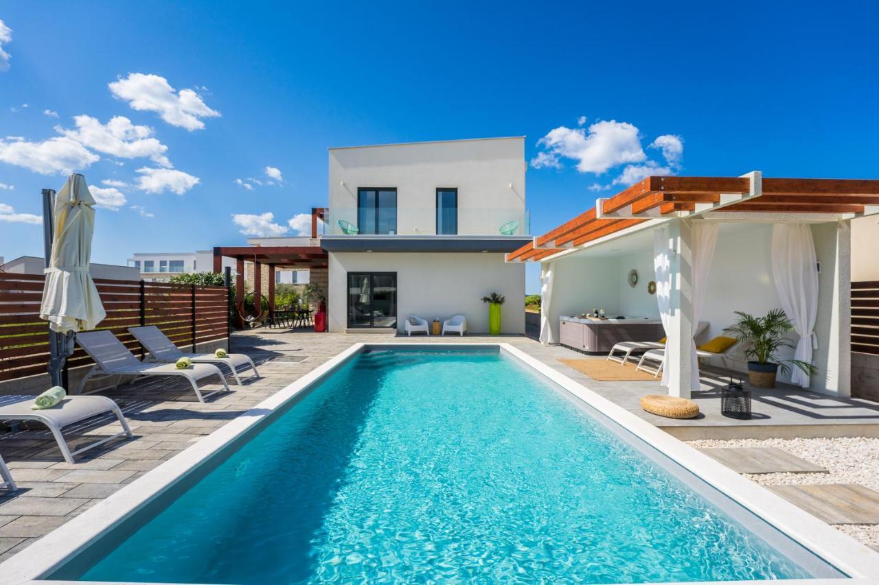Villa Olea With Heated Pool And Jacuzzi Sukošan 外观 照片