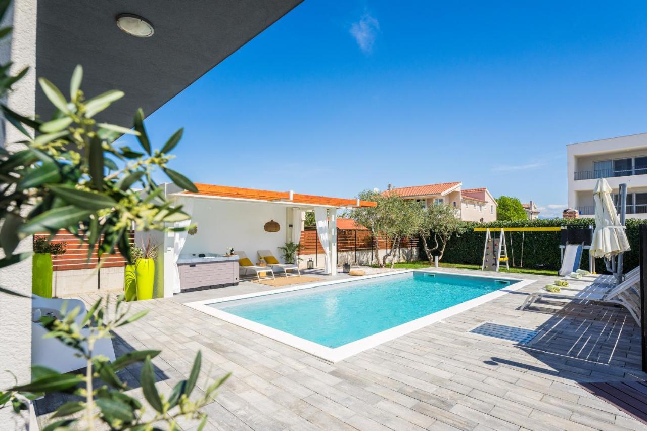 Villa Olea With Heated Pool And Jacuzzi Sukošan 外观 照片